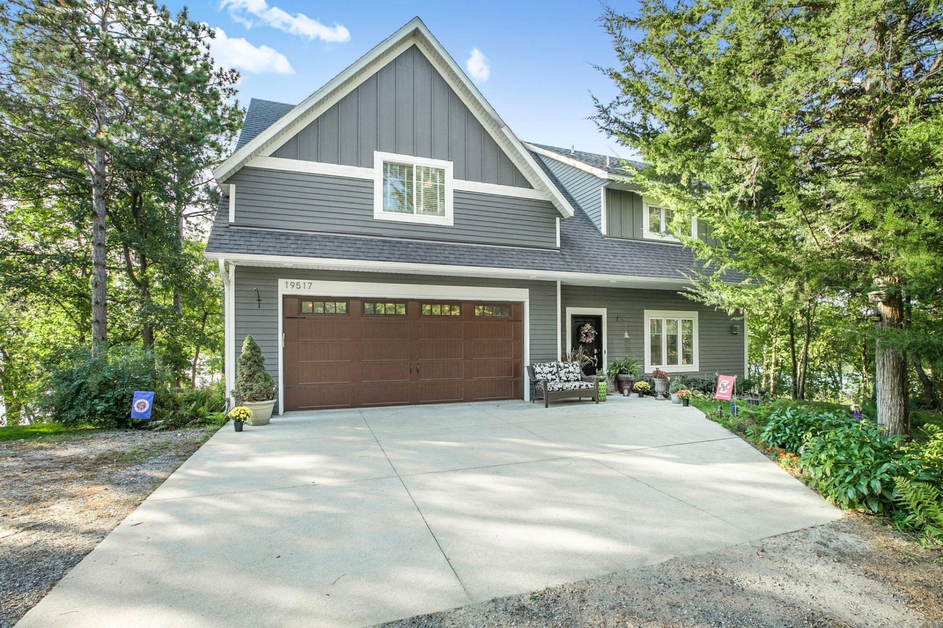 19517 Elmcrest Road , Richmond, MN 56368