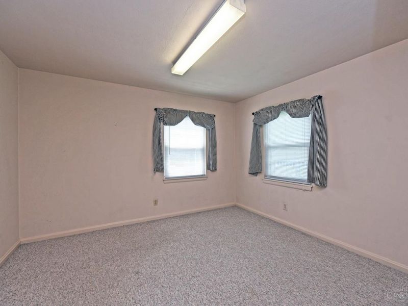 5929 Glenway Avenue, Cincinnati, OH 45238 Photo 10