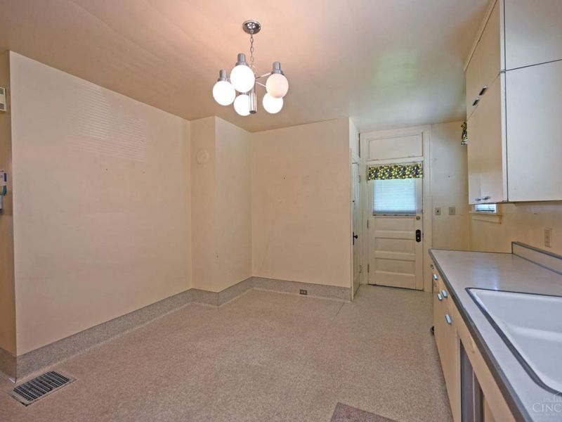5929 Glenway Avenue, Cincinnati, OH 45238 Photo 30