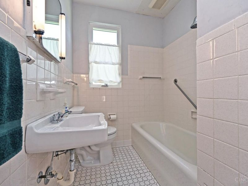 5929 Glenway Avenue, Cincinnati, OH 45238 Photo 34