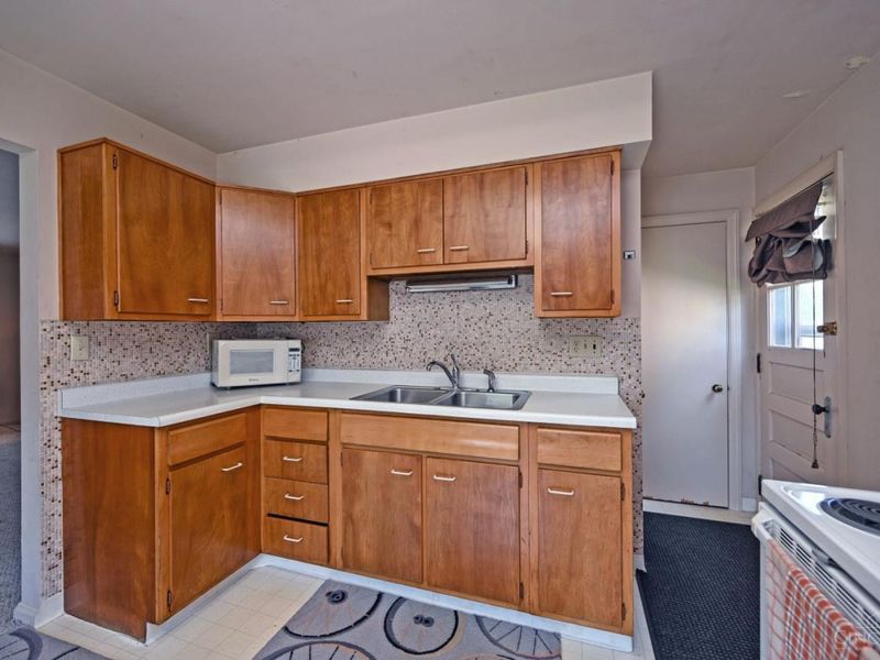 5929 Glenway Avenue, Cincinnati, OH 45238 Photo 7