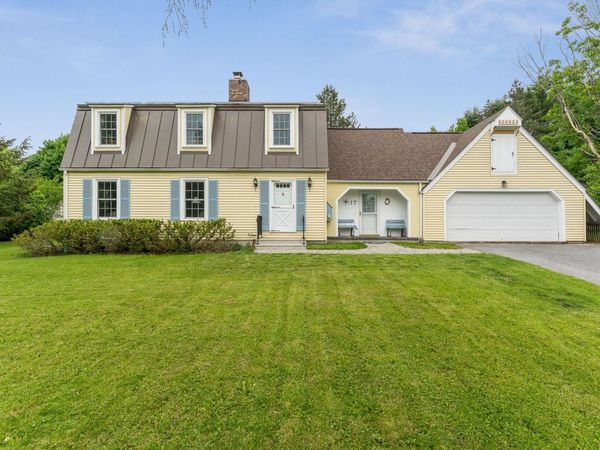 17 Brook Drive, Burlington, VT 05408