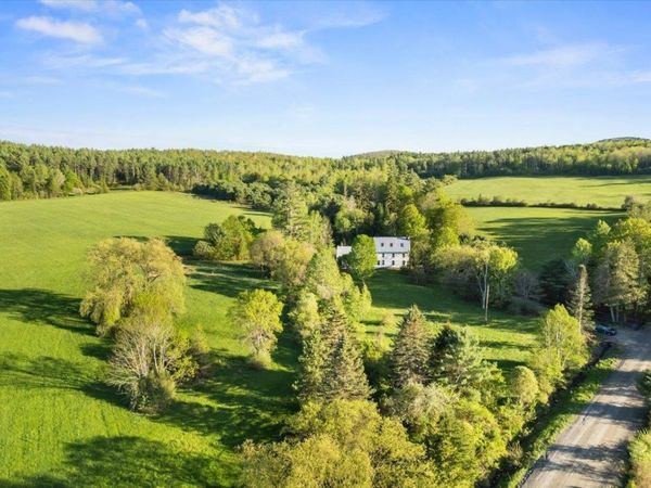 61 Braeburn Lane, Barnet, VT 05821