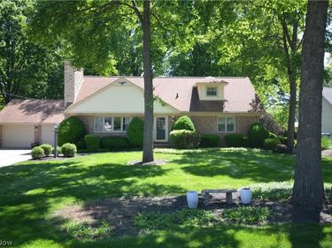 614 Fairwood Drive , Tallmadge, OH 44278