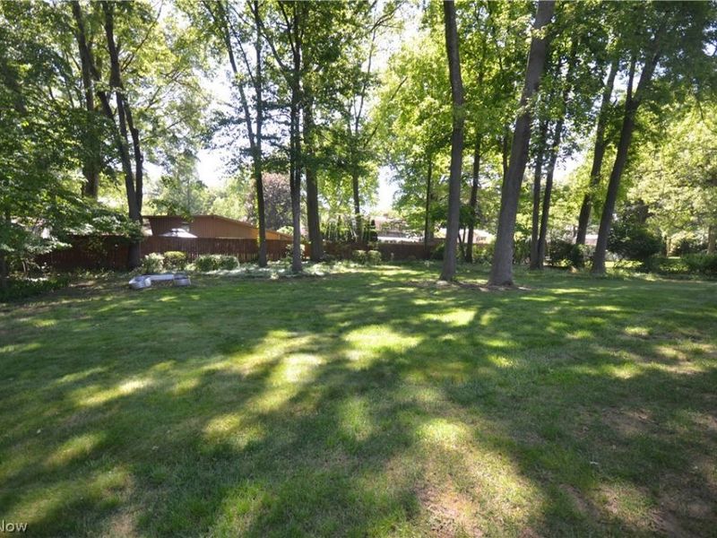 614 Fairwood Drive , Tallmadge, OH 44278 Photo 3