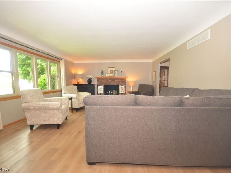 614 Fairwood Drive , Tallmadge, OH 44278 Photo 5