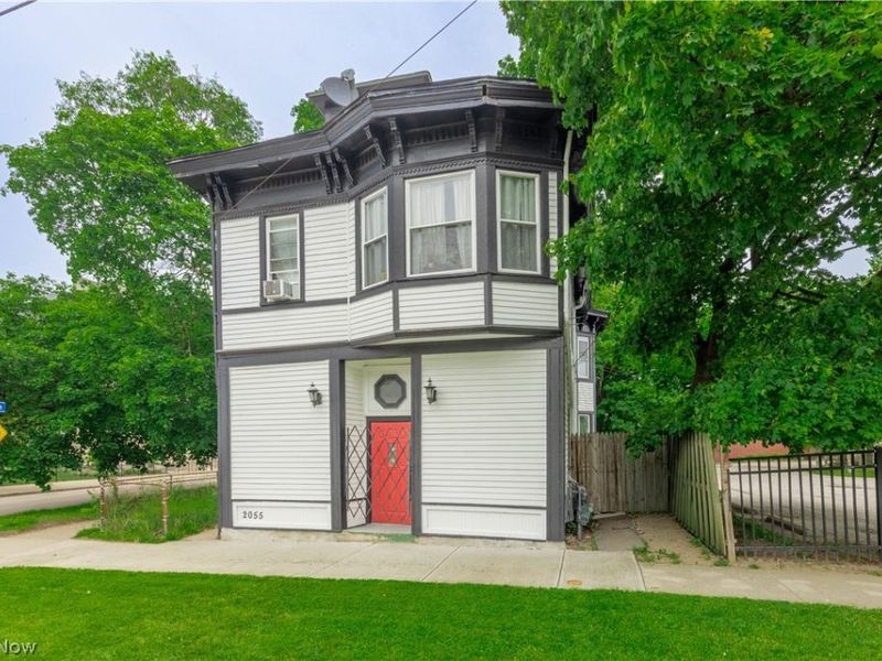 2055 W 65th Street, Cleveland, OH 44102 Photo 2