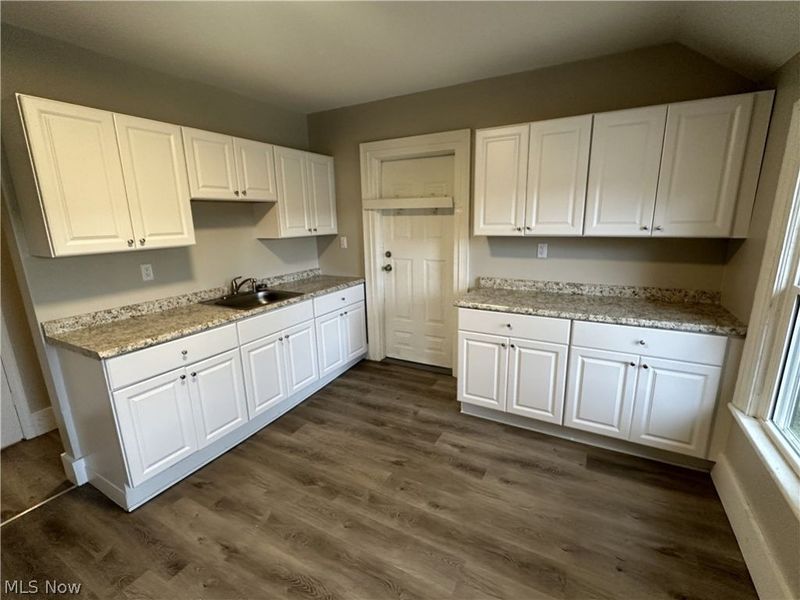 2055 W 65th Street, Cleveland, OH 44102 Photo 21