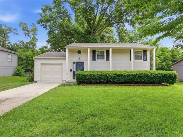 10015 Kessler Street, Overland Park, KS 66212