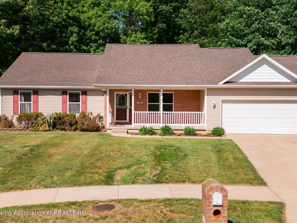 5730 Cartago Drive, Lansing, MI 48911