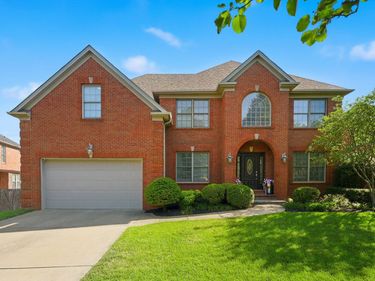 1233 Raeford Lane, Lexington, KY 40513