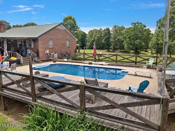 4655 Hwy 43, Camden, MS 39045