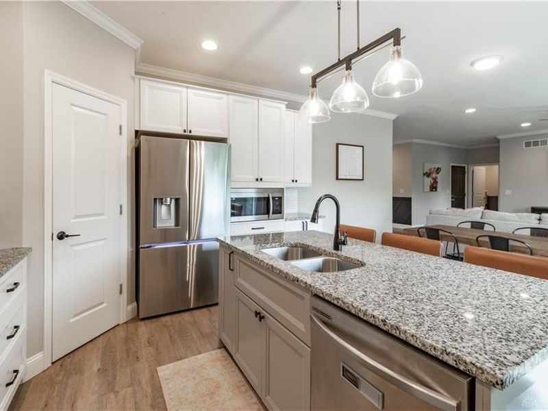 855 Sunrise Ridge Court, Hamilton Township, OH 45039 Photo 11