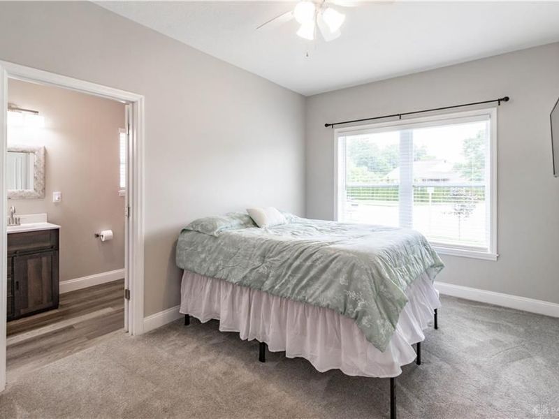 855 Sunrise Ridge Court, Hamilton Township, OH 45039 Photo 12