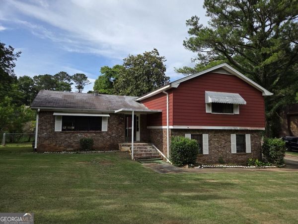 556 Greenview Avenue SE, Conyers, GA 30094