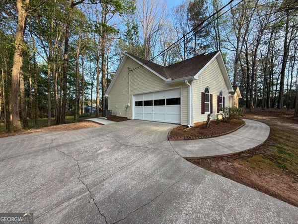 35 Lindsey Lane, Sharpsburg, GA 30277