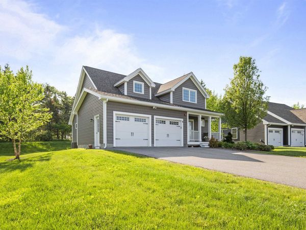 4 Three Ponds Drive, Brentwood, NH 03833