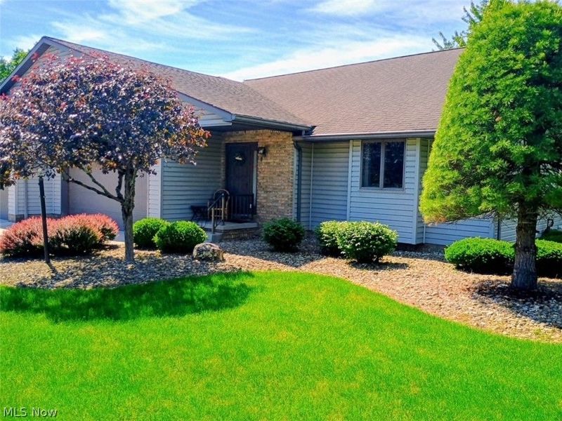 2160 Whispering Meadows, Warren, OH 44484 Photo 1