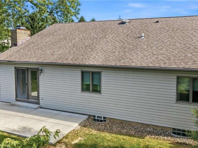 2160 Whispering Meadows, Warren, OH 44484 Photo 33