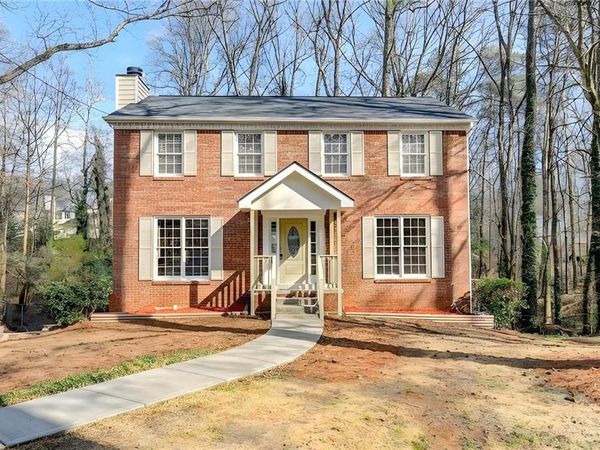 5362 Milieo Place SW, Lilburn, GA 30047