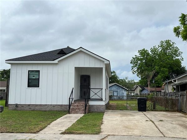 4336 RAYNE Drive , New Orleans, LA 70122
