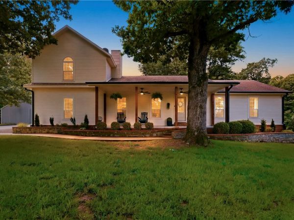 14842 Elkhorn Springs Road , Fayetteville, AR 72704