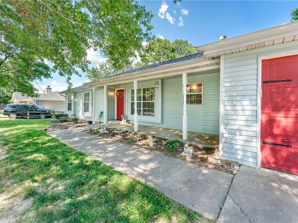 1519 Lancelot Street, Lowell, AR 72745