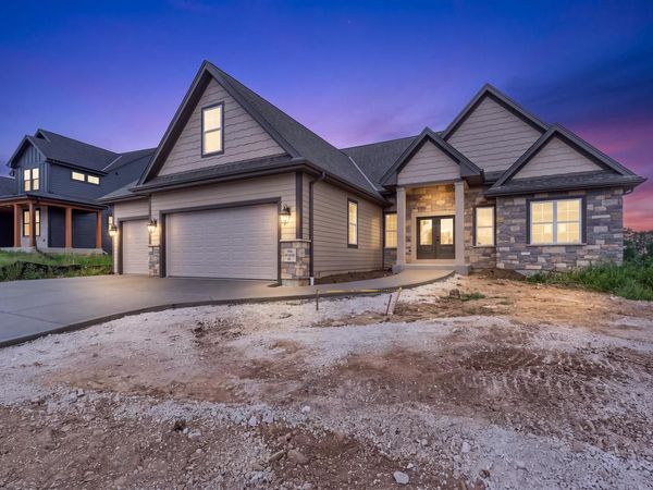 N66W21493 Sagebrush DRIVE, Menomonee Falls, WI 53051
