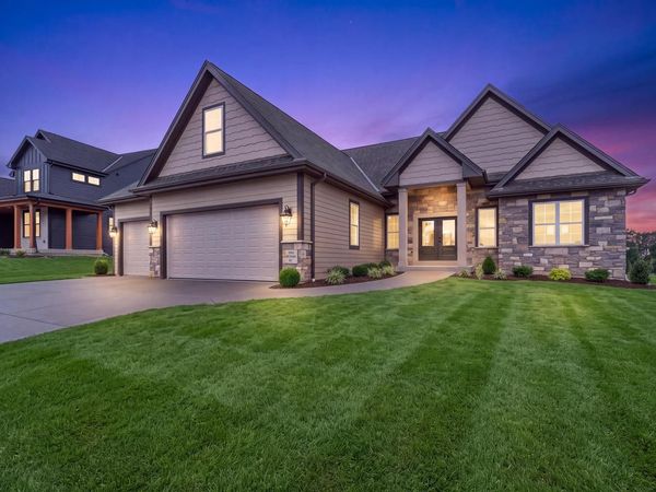 N66W21493 Sagebrush DRIVE, Menomonee Falls, WI 53051