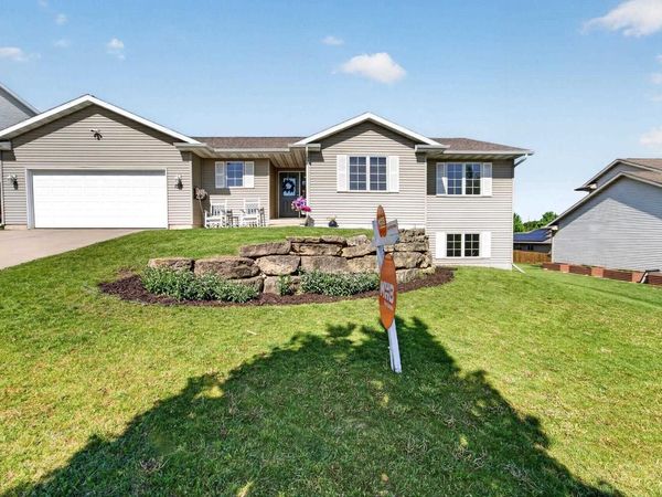 1216 Temple Drive, Mount Horeb, WI 53572