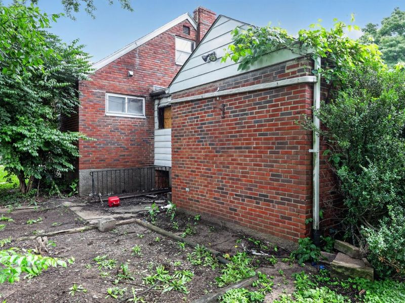 1631 Joseph Court, North College Hill, OH 45231 Photo 3