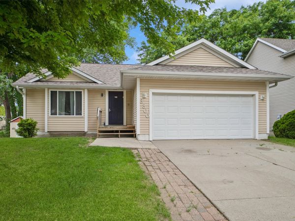 3300 E 43rd Street , Des Moines, IA 50317