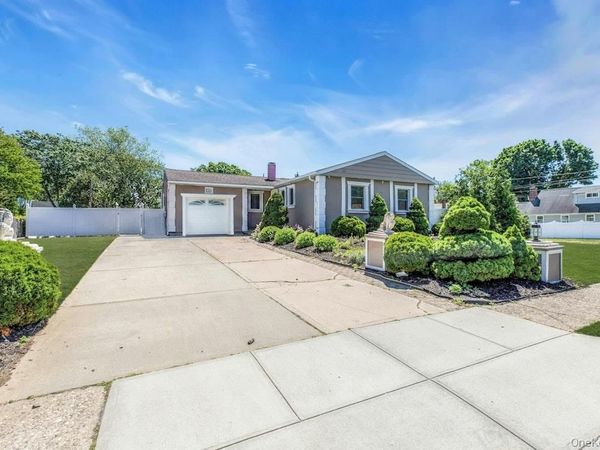 49 Miller Avenue, Port Jefferson Station, NY 11776