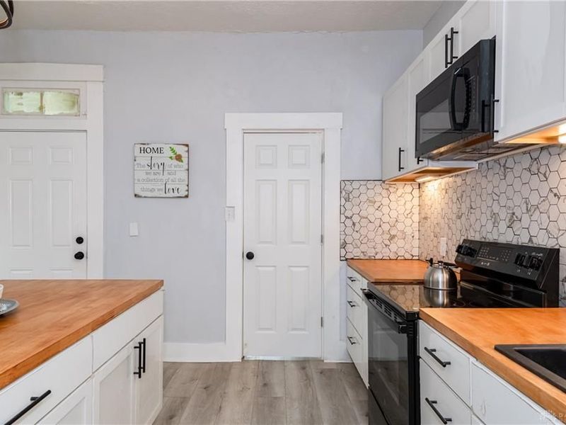 135 Drummer Avenue, Dayton, OH 45403 Photo 12