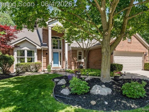 42812 Ledgeview Drive, Novi, MI 48377