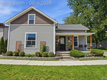 708 Walnut Street, Brighton, MI 48116