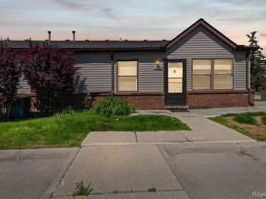 23622 Cottrell Street , Clinton Twp, MI 48035