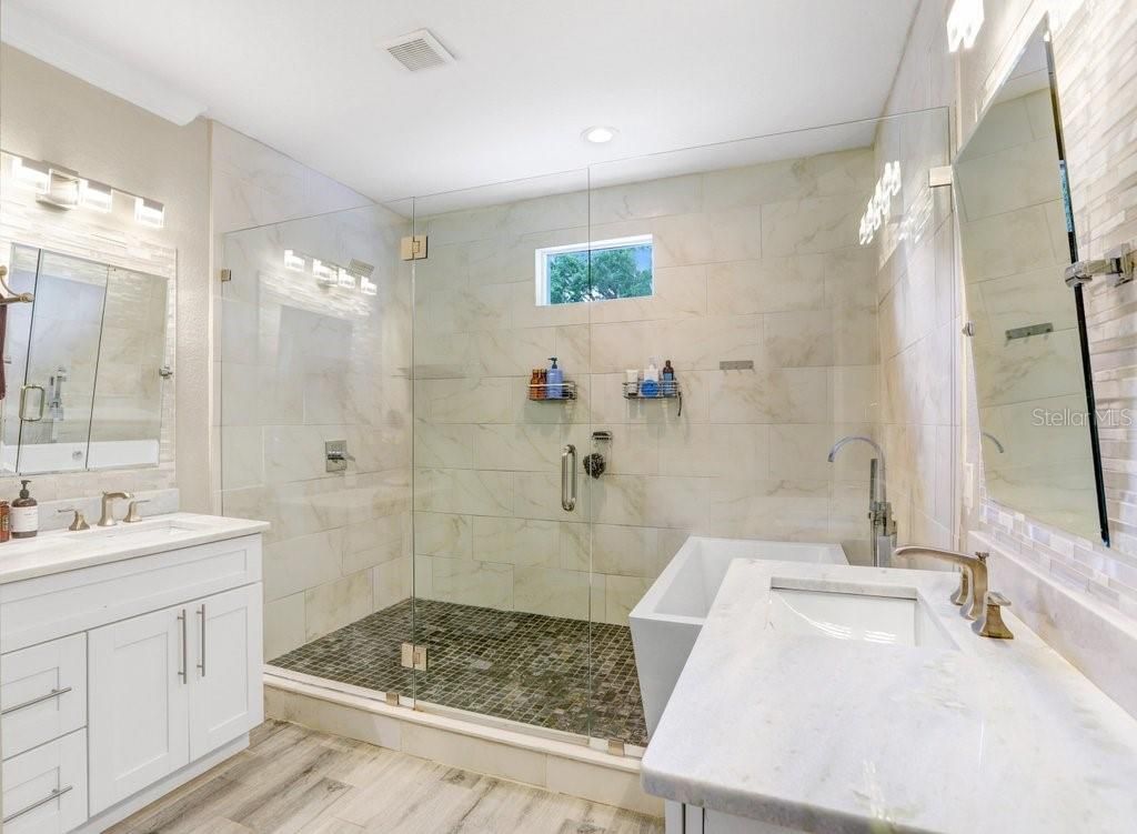 4415 W Bay Villa Avenue , Tampa, FL 33611 Photo