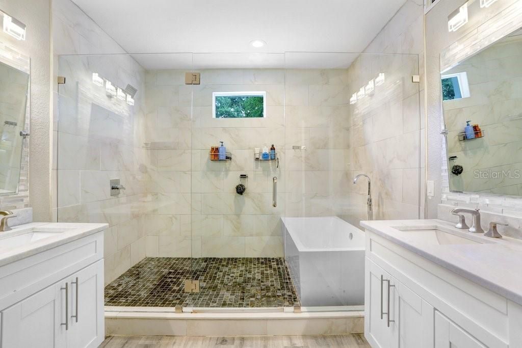 4415 W Bay Villa Avenue , Tampa, FL 33611 Photo