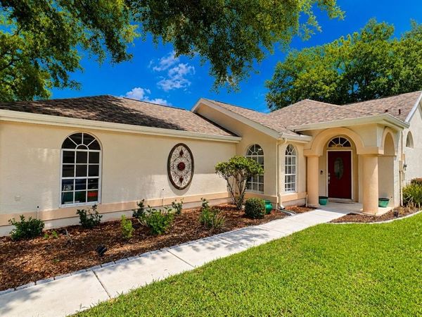 5556 LEGEND HILLS LANE , SPRING HILL, FL 34609
