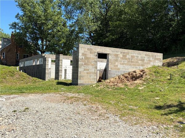 250 Hazel Kirk, Monongahela, PA 15063