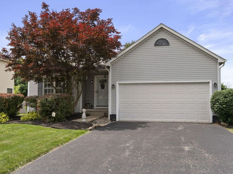 542 Scioto Meadows Boulevard, Grove City, OH 43123 Photo 1