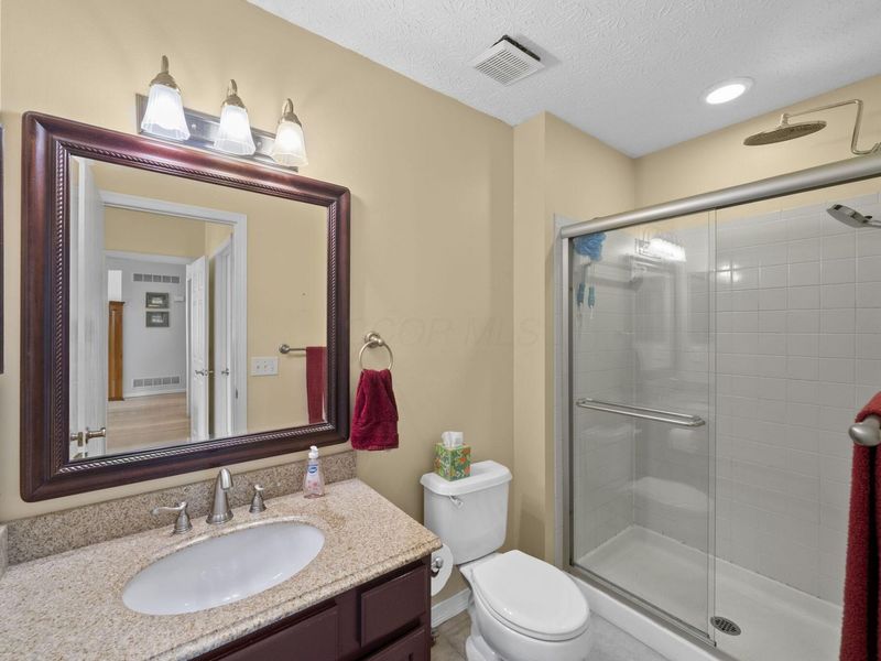 542 Scioto Meadows Boulevard, Grove City, OH 43123 Photo 25