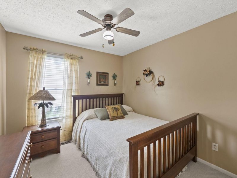 542 Scioto Meadows Boulevard, Grove City, OH 43123 Photo 28