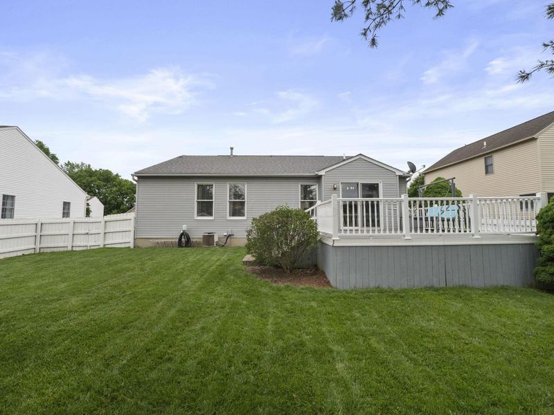 542 Scioto Meadows Boulevard, Grove City, OH 43123 Photo 40