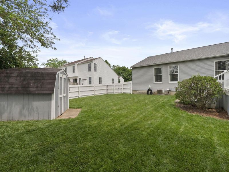 542 Scioto Meadows Boulevard, Grove City, OH 43123 Photo 58