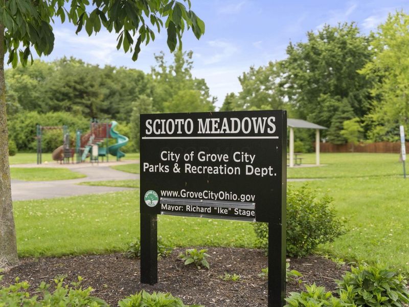 542 Scioto Meadows Boulevard, Grove City, OH 43123 Photo 61