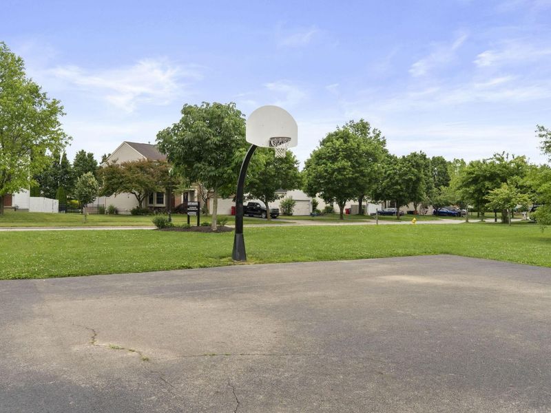 542 Scioto Meadows Boulevard, Grove City, OH 43123 Photo 62
