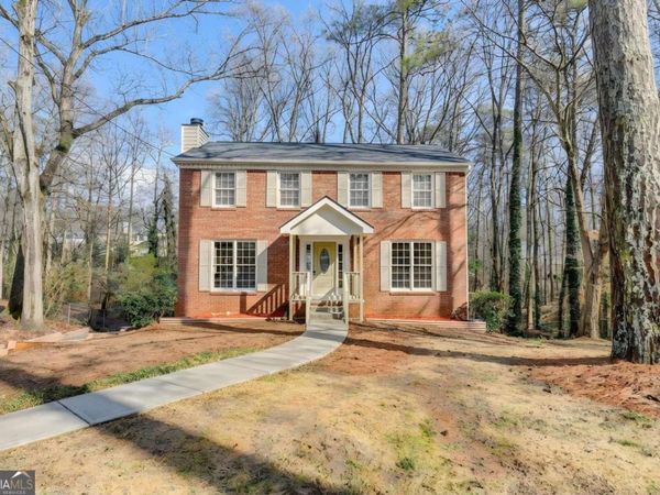 5362 Milieo Place SW, Lilburn, GA 30047