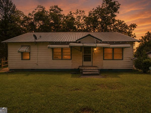 194 Lovers Lane NE, Milledgeville, GA 31061